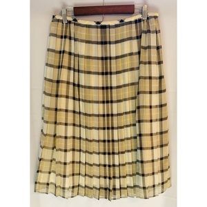 Calvin Klein Beautiful pleated skirt